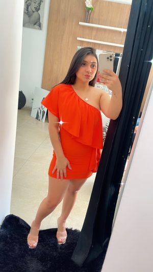 Vestido curto um ombro só